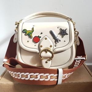 NWT Coach Beat Saddle with authentic extra straps - lvory